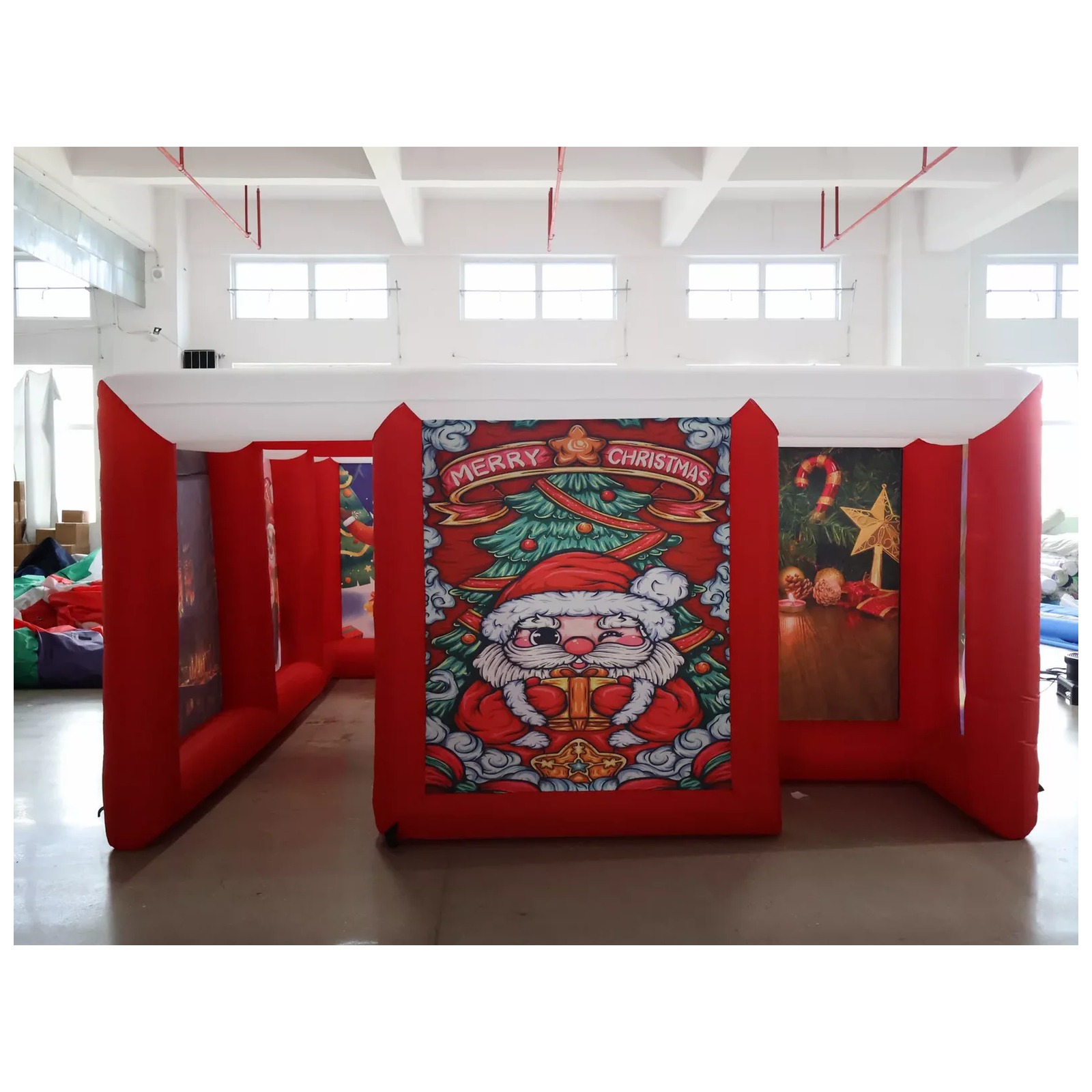 Outdoor Red Covered Inflatable - Outdoor Adventure Rentals recension och pris